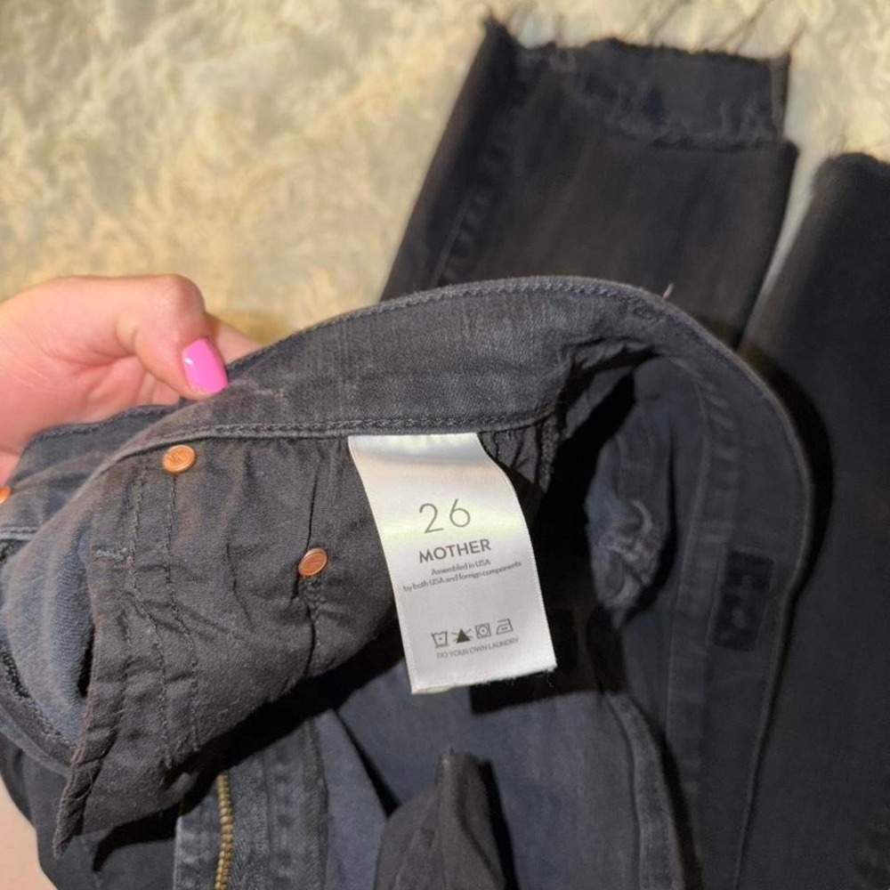 Mother The Insider Crop Step Fray Jeans Size 26 Retails $248! Inseam 26 inseam - Picture 6 of 7